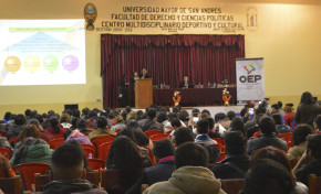 El TED La Paz realiza seminario sobre derecho electoral y sus procedimientos