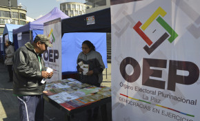 El SIFDE La Paz participó en feria educativa de Derecho