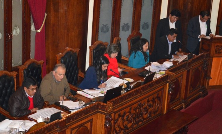 2. La presidenta de la Cámara de Diputados, Gabriela Montaño, precidió la sesión de elección de los vocales.