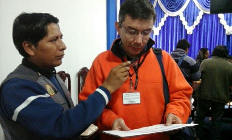 El director departamental del SERECI Tarija, Alberto Mealla, informa sobre los resultados obtenidos de la campaña que culmina declarando a Bermejo Libre de Indocumentados.1