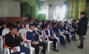Tarija: 393 estudiantes de Yacuiba se capacitaron sobre democracia intercultural, derechos y deberes políticos