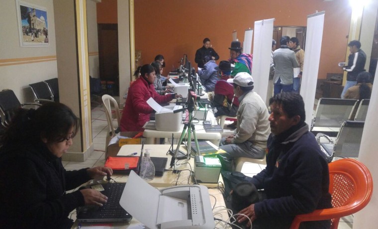 5. La Paz, Viacha. Inicio del registro en el Padrón Electoral.