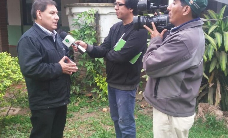7. El presidente del TED Santa Cruz, Eulogio Núñez, en entrevista con Bolivia TV.
