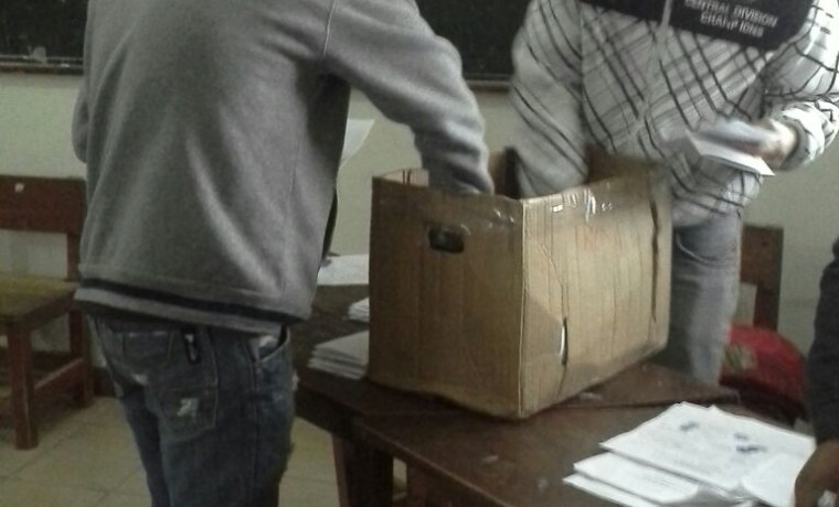 2. El conteo de votos en Charagua Estación.
