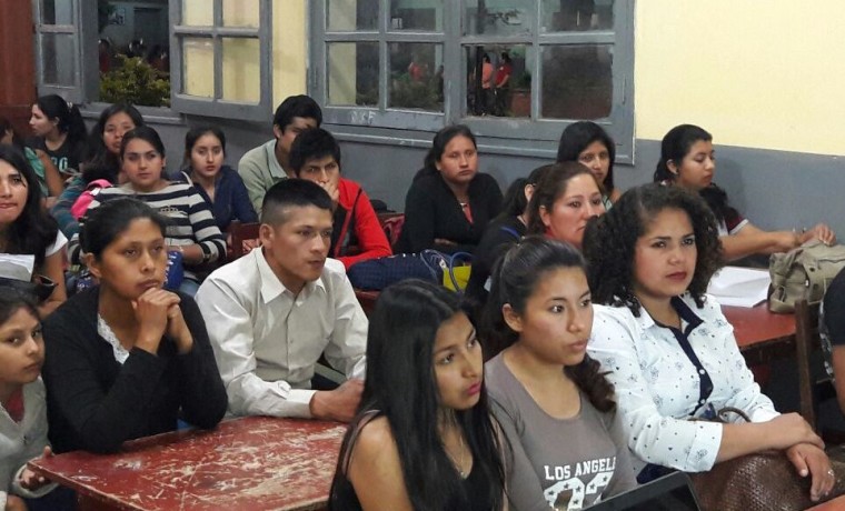 estudiantes-de-sexto-de-secundaria-del-cea-libertador-simon-bolivar-3-yacuiba