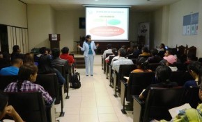 141 notarios son capacitados para coordinar el Referendo Autonómico en Sucre