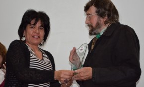 OEP otorga reconocimiento al cineasta Jorge Sanjinés por su aporte a la recuperación de la democracia