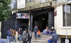 Oruro: archivan revocatorio para Bazán porque promotores no presentaron los libros