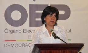 La presidenta del TSE, Katia Uriona, ratifica su disidencia con el Reglamento para las Elecciones Primarias