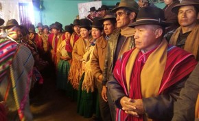 Jesús de Machaca posesiona a 60 asambleístas que trabajarán en el proyecto de estatuto autonómico indígena
