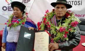 Potosí: Macario Navarro Quispe recibe credencial como Alcalde Municipal de Cotagaita