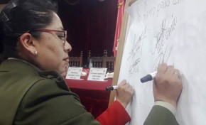 En Oruro, la ciudadanía reflexionó sobre el acoso y violencia política hacia las mujeres