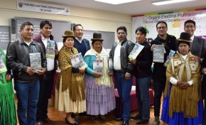 El TED La Paz entregó 22.500 cartas orgánicas a los municipios de Sorata, Cajuata y Pelechuco