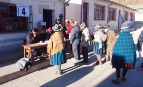 Oruro: 4.287 personas decidirán si ponen en vigencia o no su autogobierno indígena en Salinas