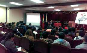 Comienzan los cursos de capacitación para postulantes a notarios electorales en Oruro