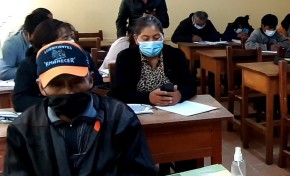 Notarios de Oruro aprenden a reportar actividades con una aplicación para teléfonos móviles