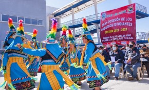 Gobiernos estudiantiles: representantes de 48 unidades educativas de El Alto reciben sus credenciales