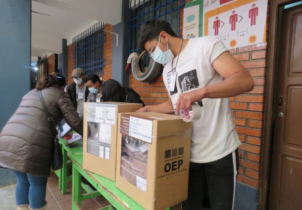 Jueces de Oruro asumen el desafío de construir procedimientos para la aplicación de justicia electoral