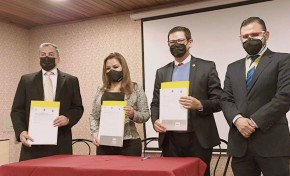 El TED Chuquisaca y la USFX firman un convenio para la implementación de pasantías y la administración de procesos electorales