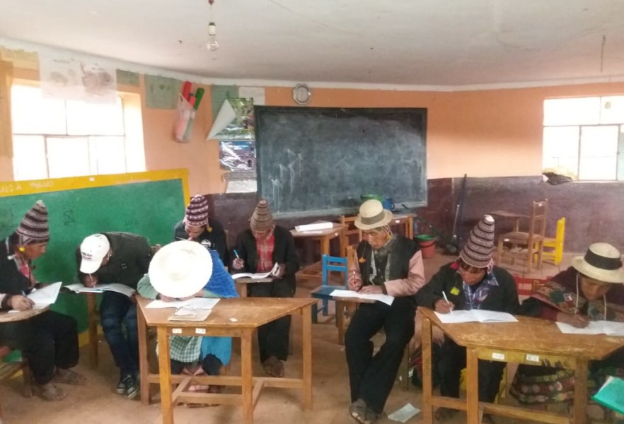 TSE promueve talleres para optimizar servicios en centros de salud, asilos y organizaciones originarias de Potosí
