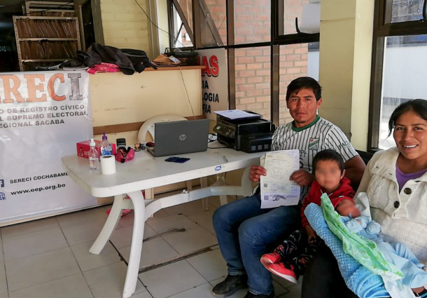 Cochabamba: recién nacidos de cuatro hospitales se benefician con una campaña de inscripción y primera certificación gratuita