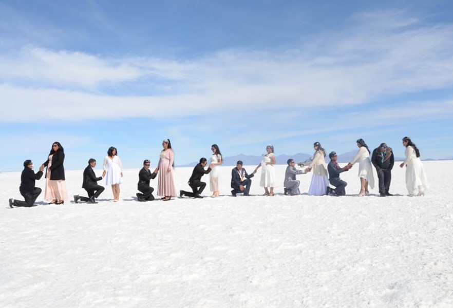 Matrimonio en Potosí: 34 parejas de cuatro departamentos se dieron el “sí” en Uyuni
