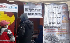 Serecí Oruro realiza una campaña de inscripción y saneamiento en los mercados Bolívar y Kantuta