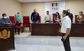 El TSE y Vocal del TED Beni participan en el acto de posesión del nuevo Oficial de Registro Civil del municipio de Santa Ana