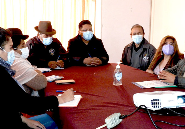 TED Oruro coadyuva en la actualización del reglamento de ética del Concejo Municipal de Paria-Soracachi