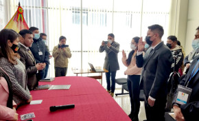 Serecí Potosí posesiona a dos oficiales de Registro Civil para Villazón y Caripuyo
