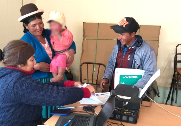 Serecí Potosí beneficia a pobladores del municipio de San Pedro de Buena Vista con una campaña de saneamiento y emisión de certificados