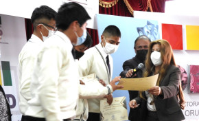 TED Oruro: estudiantes reciben certificados por su participación en las Olimpiadas de la Democracia Intercultural 2022