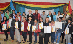 Autoridades del TSE y del TED Santa Cruz entregan credenciales a nuevos asambleístas del GAIOC de Charagua Iyambae