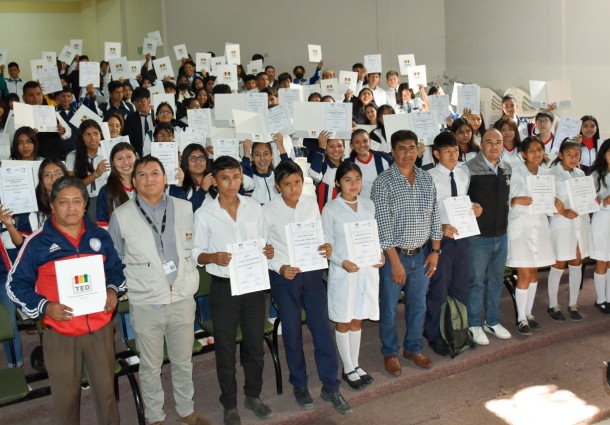 TED Tarija: 219 estudiantes de Yacuiba reciben sus credenciales de gobiernos estudiantiles