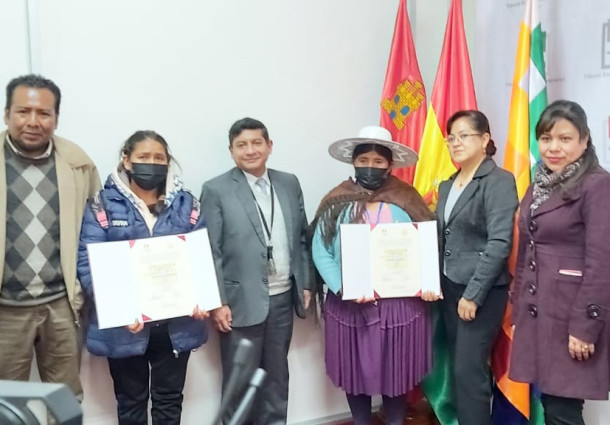 TED Potosí entrega credenciales a concejalas titulares de Ocurí y Tahua