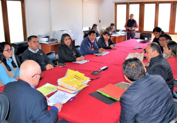 TED Tarija entrega al TSE las actas de cómputo de las elecciones de Cosaalt RL