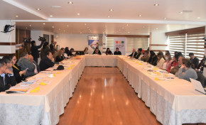 TSE se reúne con delegados de partidos políticos de alcance nacional en mesa multipartidaria para analizar el cumplimiento de la Ley 1096