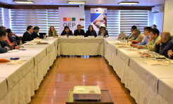TSE y partidos políticos participan en encuentro para el fortalecimiento público en año no electoral