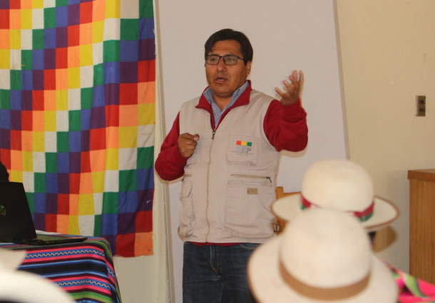 El TED Oruro dio a conocer a las autoridades de La Joya los derechos indígenas en el ámbito electoral
