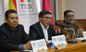 Sala Plena del TED Oruro elige nueva directiva encabezada por Limber Arroyo