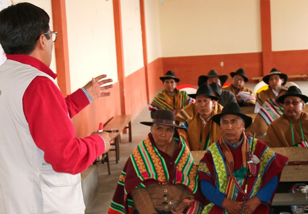 TED Oruro: autoridades originarias de Salinas reciben capacitación en democracia comunitaria
