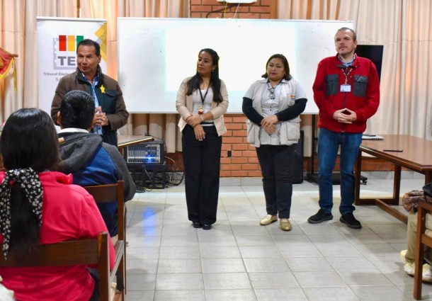 TED Santa Cruz ejecuta talleres sobre democracia intercultural para estudiantes de último año de las Escuelas de Formación de Maestros