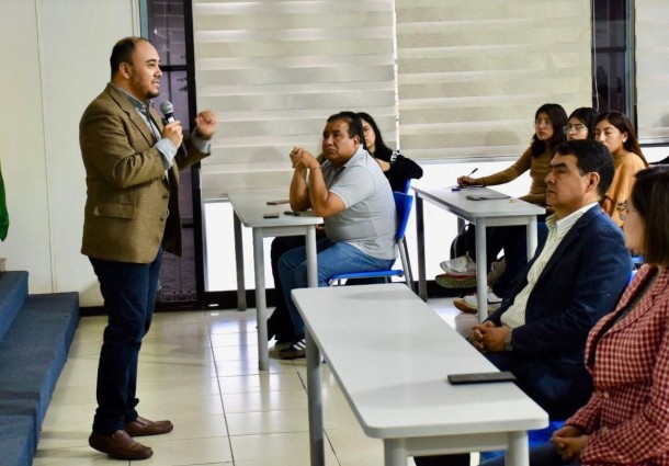 TSE desarrolla un taller informativo sobre las Elecciones Judiciales 2024 con estudiantes de la UCB San Pablo de Tarija