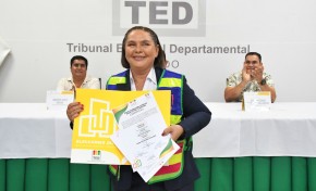 TED Pando entrega credencial a concejal titular del municipio de Cobija