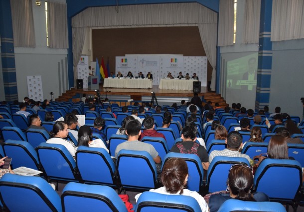 Elecciones judiciales 2024: TED Cochabamba desarrolla el séptimo foro de difusión de méritos en la UMSS