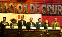 TSE rinde homenaje a Oruro con reconocimiento a personalidades