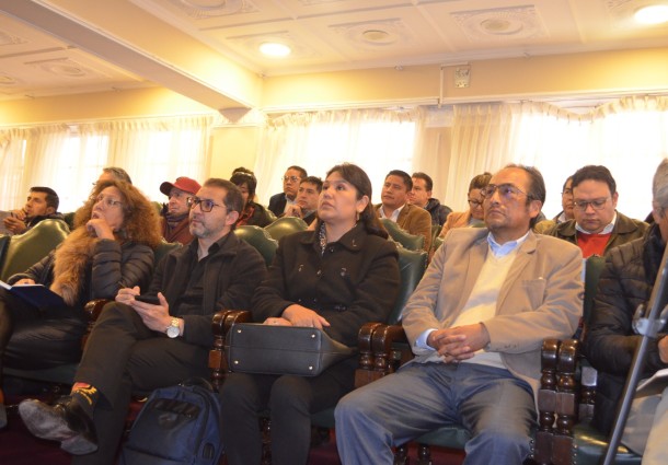 TSE socializa el Reglamento de Registro e Inscripción de Candidaturas con representantes y delegados políticos en La Paz