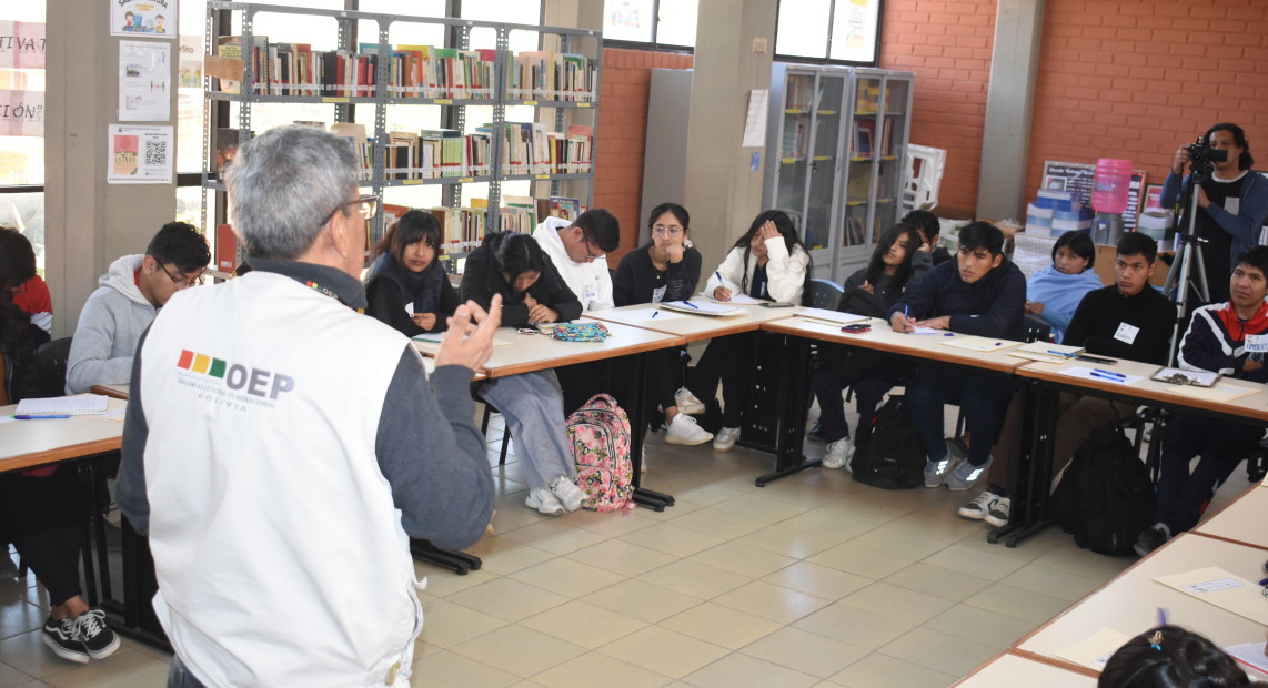 CBBA_VOTOJOVENES_03