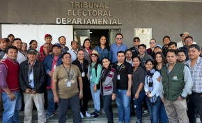 TED Santa Cruz: coordinadores de Geografía Electoral entregan memorandos de designación a notarios electorales