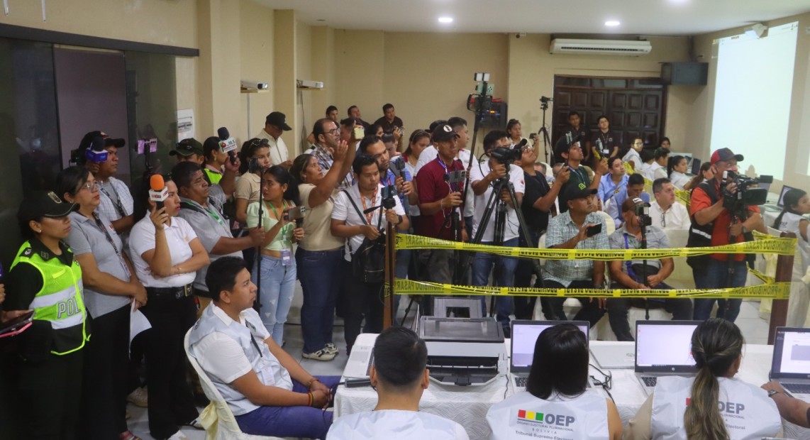 806d3eea-4046-4b56-9c35-416c6a3ee21a